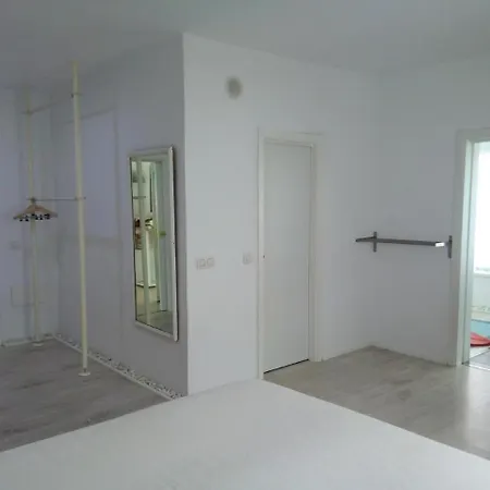 Haus Up - #93075